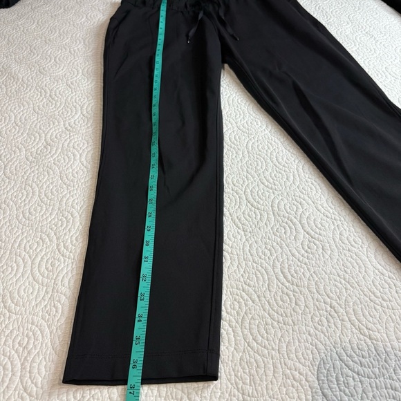 Lululemon Athletica Classic Black Jogger Pants On the Fly size 8 - Picture 9 of 14